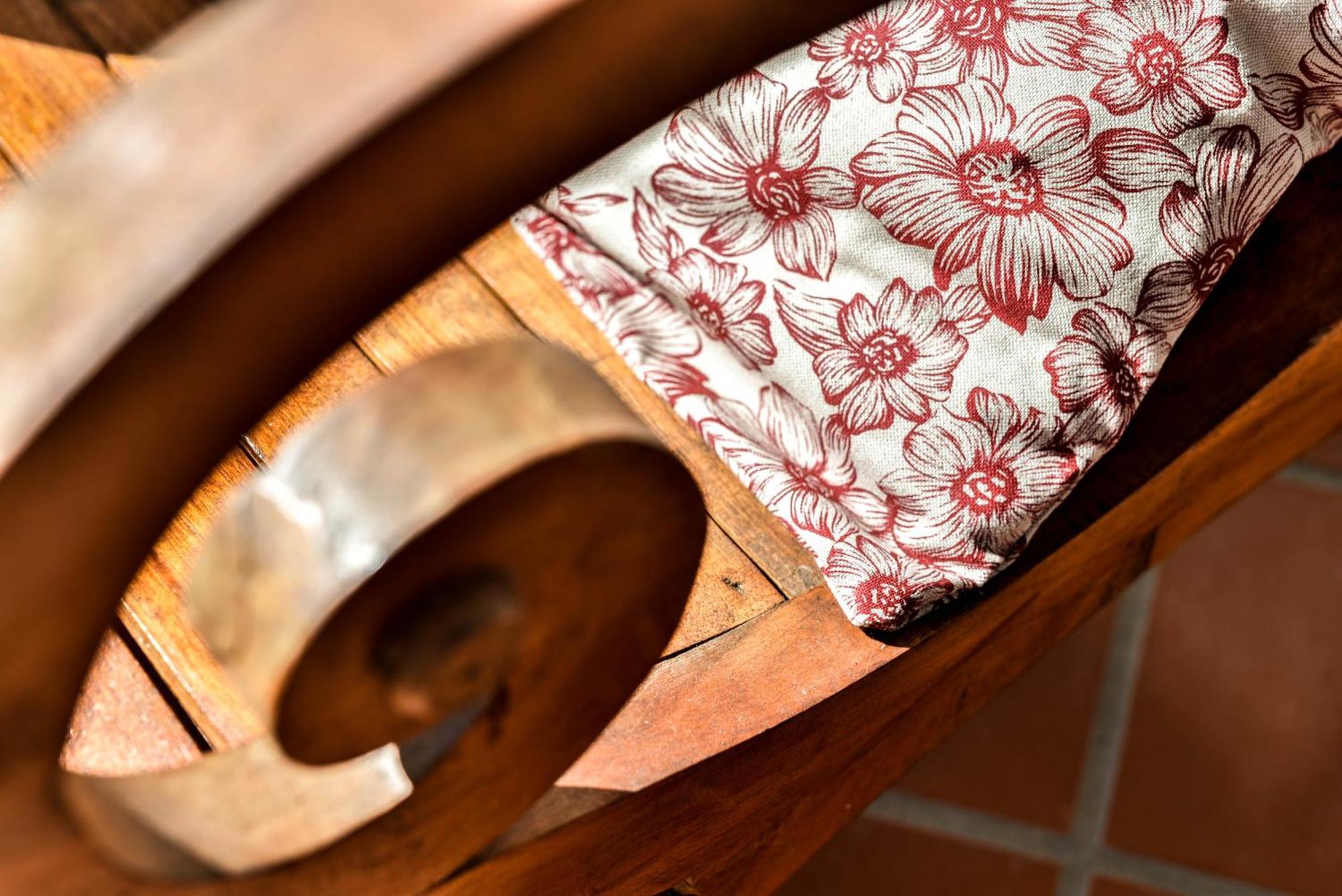Beausejour Guest House Pointe-Noire Bagian luar foto