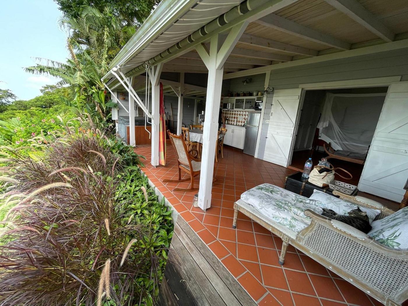 Beausejour Guest House Pointe-Noire Bagian luar foto