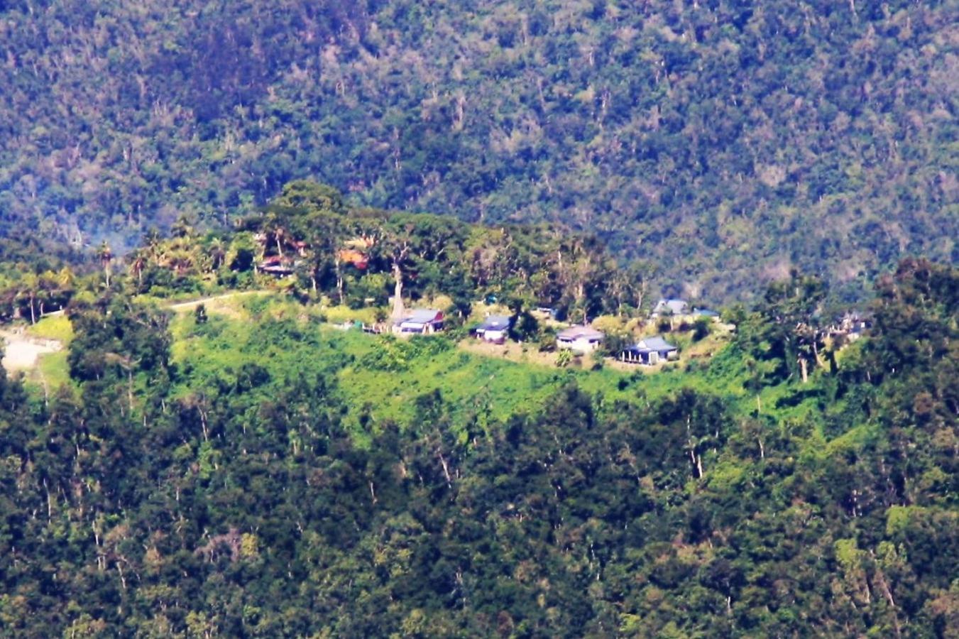 Beausejour Guest House Pointe-Noire Bagian luar foto