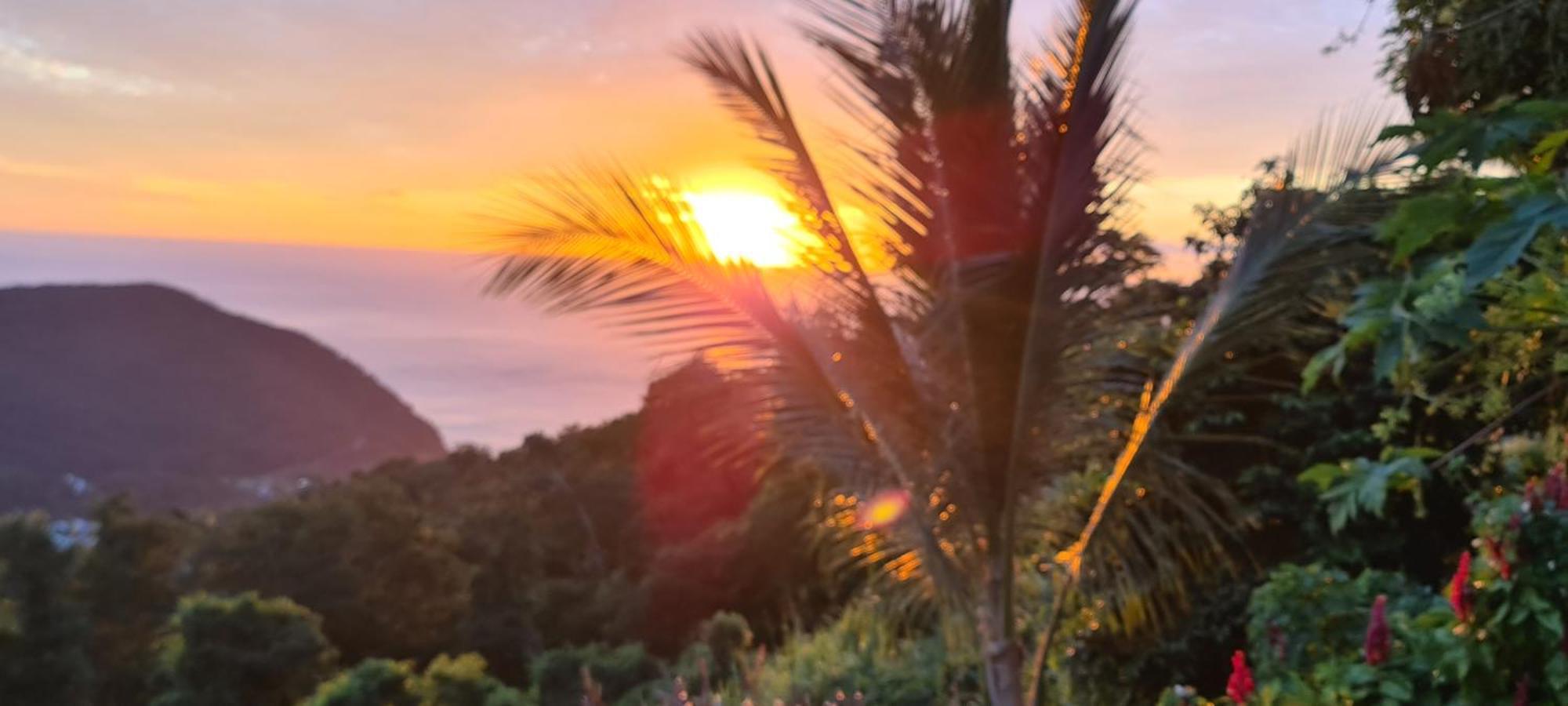 Beausejour Guest House Pointe-Noire Bagian luar foto
